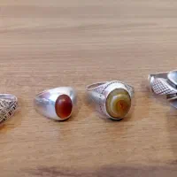 انگشتر نقره نگین عقیق وباباغوری