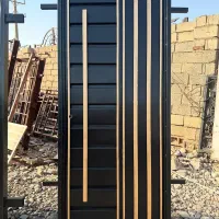 فروشگا در و دروازه