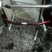 واکر چرخ دار در حد نو