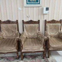 مبل ۹ نفر چوب عالی راش نیاز ب تعمیرفقط