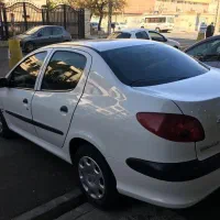 ۲۰۶ صندوقدار وی۸ مدل ۱۴۰۰