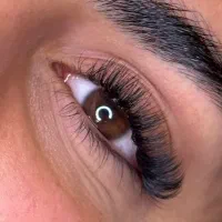 خدمات اکستنشن مژه / لیفت و لمینت مژه و ابرو