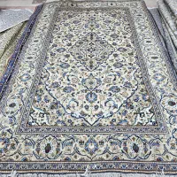 هشت عدد فرش یک‌شکل    دستباف اردکان