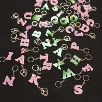 ساخت عمده سرکلیدهای رزینی وگوشواره های رزینی