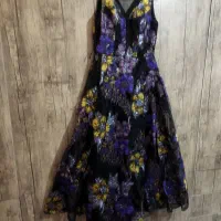 لباس مجلسی|لباس|اصفهان, کوی ولی عصر|دیوار