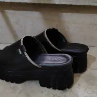 صندل طبی مشکی لژ دار