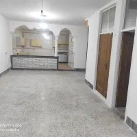 یک‌خانه‌همه‌کف‌حیاط‌دار‌ادرس‌پاسیلو‌خیابان‌چالوس