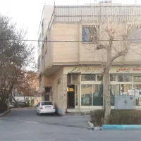 مغازه-دو-نبش