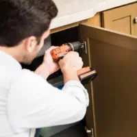 تعمیر کابینت کمد و لوازم چوبی