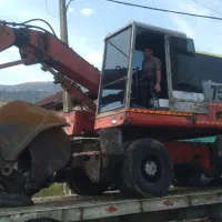 اجاره  پیمانکاری خاکبرداری بیل لاستیکی بیل زنجیری