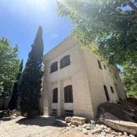 تعدادی پنجره چوبی قدیمی نفیس|مصالح و تجهیزات ساختمان|شیراز, میرزاکوچک خان|دیوار