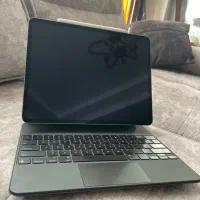 ایپد پرو 2021 حافظه 512gb + کیبورد و قلم (13 اینچ)