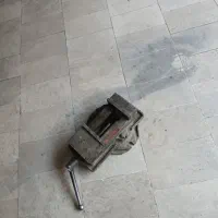 گیره سنگین تراشکاری قدیمی|ابزارآلات|اندیشه, شهرک کوثر|دیوار