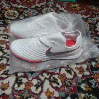 کتونی فوتسال مجیستا نو