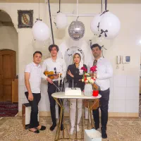 گروه سوپرایز شادی