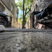 خانه ویلایی نقلی/ به قیمت/روبروی مترو