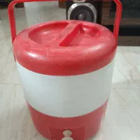 کلمن آب بزرگ پلاستیکی سالم