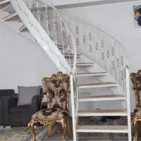 پله گردون در حد نو