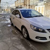 جک J5 اتوماتیک 1800cc، مدل ۱۳۹۳
