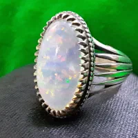 انگشتر نقره اوپال ژله‌ای بادومی