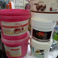 سطل تمیز اکثرا برا شکلات و ترافل بوده