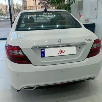 دنا پلاس مدل ۱۴۰۰سفید/بی رنگ/دنده اتومات/فول