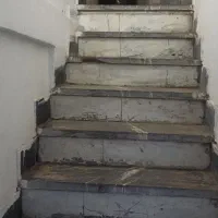 آپارتمان ۷۵ متر ،تجاری مسکونی لب خیابان