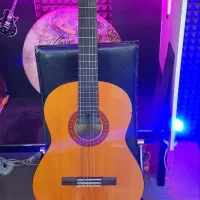 گیتار Yamaha C40