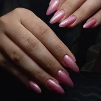 کاشت و طراحی ناخن شیک و ظریف