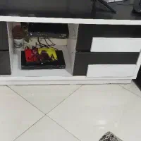 میزتی وی سالم رنگ سفیدمشکی سالم سفارشی درست شده