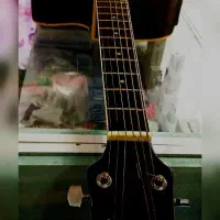 فروش فوری گیتار اکوستیک