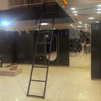 فروش فوری دکور مغازه  و یا mdf یک در دو نیم متری
