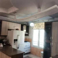 آپارتمان ۹۵متر۲ خواب فول امکانات غربی خوش نقشه