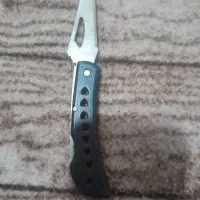 یک چاقو فقط