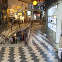 مغازه تجاری میدان شهدا