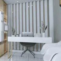 منشی دفتر اداری (خانم مسلط به کامپیوتر)