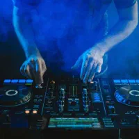 دیجی خانم وآقا جهت مراسمات|خدمات پذیرایی، مراسم|برازجان, |دیوار