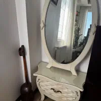 آینه و کنسول و شمعدان در حد نو