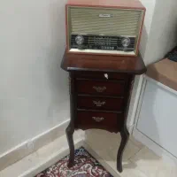 میز تلفن و رادیو