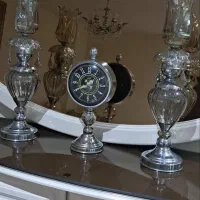 ساعت و شمعدان