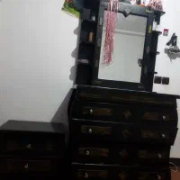 میز آرایش به همراه کشو و پاتختی و تشک خوش خواب