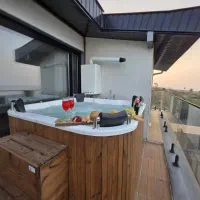 واحد۳خواب وی ای پی با جکوزی ۶نفره|اجارهٔ کوتاه‌مدت آپارتمان و سوئیت|بندر انزلی, دهکده ساحلی|دیوار