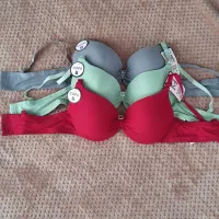 تعدادی سوتین