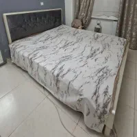 تخت دونفره و میز آرایش