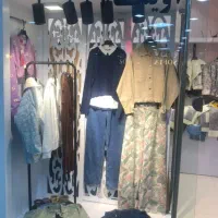 فروشنده نیمه وقت لباس زنانه پاساژ اندیشه