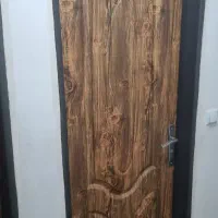 دو درب سرویس بهداشتی  هر دوتا باهم ۲میلیون