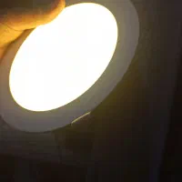 لامپ هالوژن ۲۰ سانتی انبه ای و مهتابی قدیمی