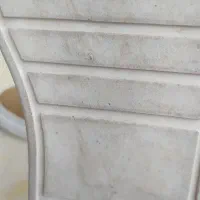 کفش|کیف، کفش، کمربند|سنگر, |دیوار