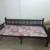 تخت سنتی تمیز وعالی