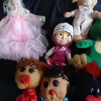 تعدادی عروسک ولباس بچه گانه کلی بفروش میرسدتعادی|حراج|تهران, تهرانپارس شرقی|دیوار